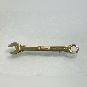 Vintage Snap-on vintage brooch or tie pin bar gold tone